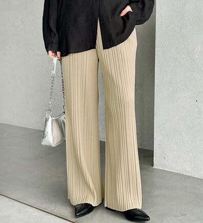 GeeRA（ジーラ）の「セルフカットセミワイドプリーツパンツ（フルレングスパンツ）」