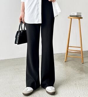 GeeRA（ジーラ）の「セルフカット美脚魅せセミフレアパンツ（フルレングスパンツ）」｜詳細画像