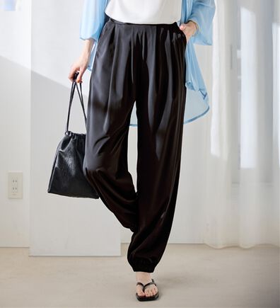 Viola e Viola（ヴィオラ エ ヴィオラ）の「伸びる！紫外線カット！さらテロイージージョガーパンツ（フルレングスパンツ）」