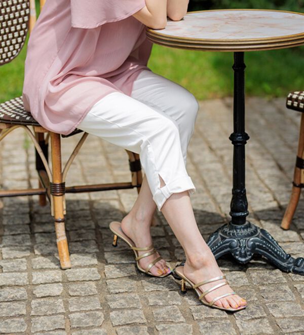 BELLUNA（ベルーナ）の「ヒンヤリ&times;サラリ速乾！綿サテンストレッチ裾リボンクロップドパンツ（クロップドパンツ）」｜詳細画像