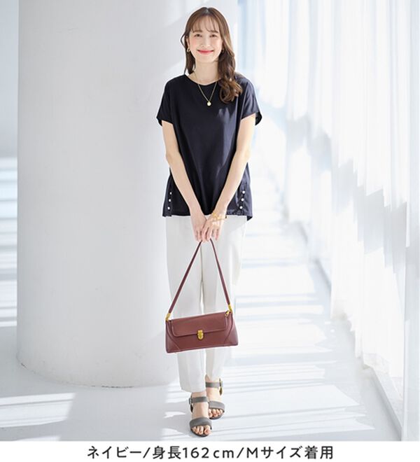 alotta（アロッタ）の「ひんやり裾パールデザインＴシャツ（カットソー）」｜詳細画像