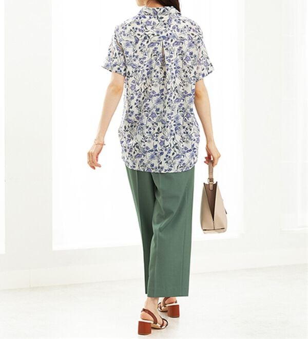 BELLUNA（ベルーナ）の「エアリーツイル裾タックシャツチュニック（チュニック）」｜詳細画像