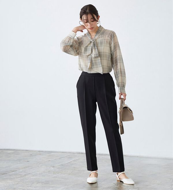 Pierrot（ピエロ）の「選べる柄２ｗａｙリボンブラウス（ブラウス）」｜詳細画像