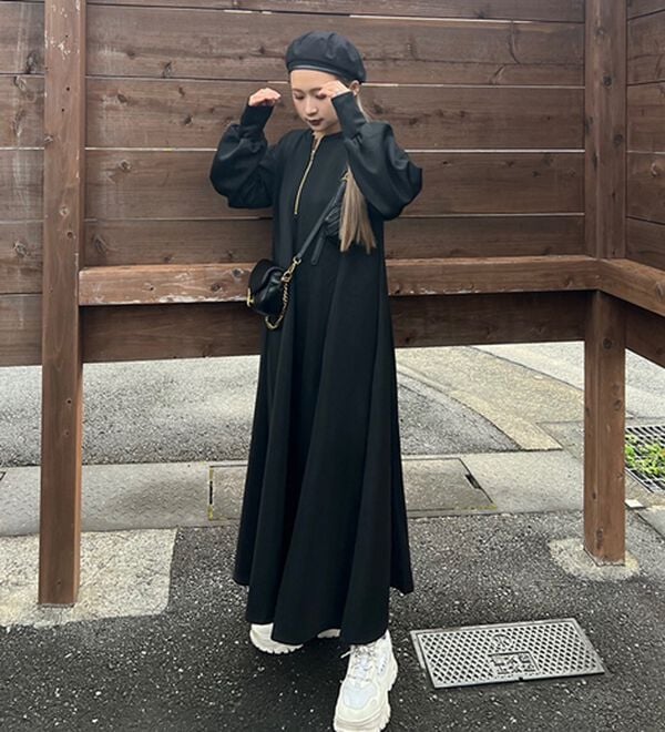 GeeRA（ジーラ）の「1枚で決まる！ハーフジップフレアワンピース（カットソーワンピース）」｜詳細画像