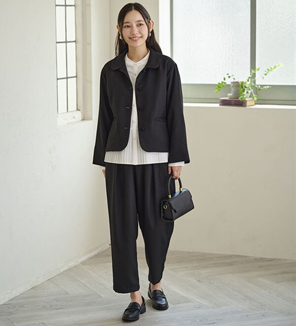 BELLUNA（ベルーナ）の「ドビー素材タックデザインゆったりテーパードパンツ（テーパードパンツ）」｜詳細画像