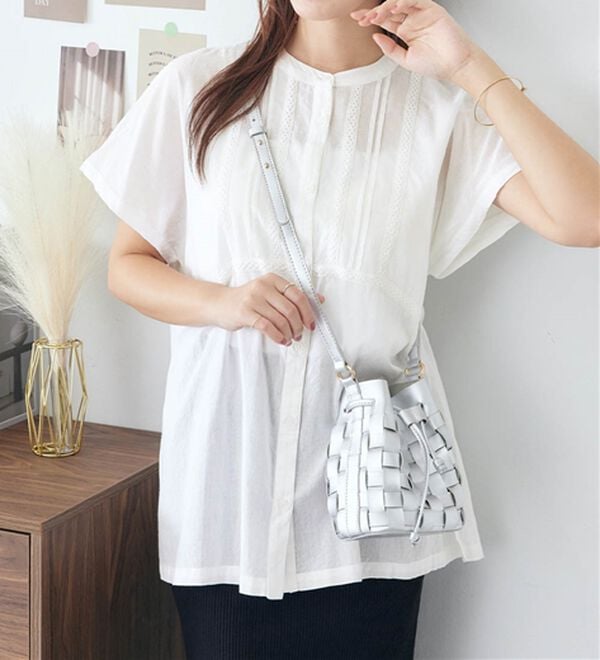 Viola e Viola（ヴィオラ エ ヴィオラ）の「【インド綿】レース付き前開きブラウス（ブラウス）」｜詳細画像