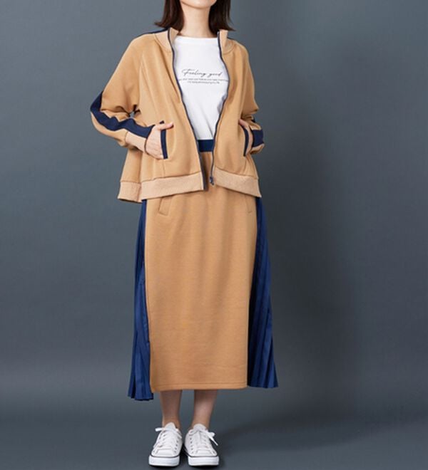 BELLUNA（ベルーナ）の「【Ｌａｇｒｉｌｕａ】配色ライン使いコクーンジャケット（その他ジャケット）」｜詳細画像