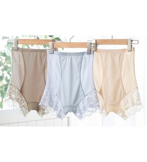 LAVIENNE（ラヴィエンヌ）の「【３色組】極薄メッシュでムレ知らずのお腹すっきりショーツ（ショーツ）」｜3色組