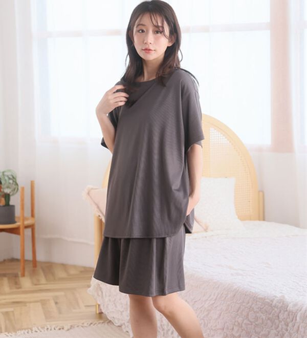 A HAPPY MARILYN（アハッピーマリリン）の「【Ｌ～８Ｌ】タイプが選べる！さらっとろルームウェアセット（パジャマ・ルームウェア）」｜詳細画像