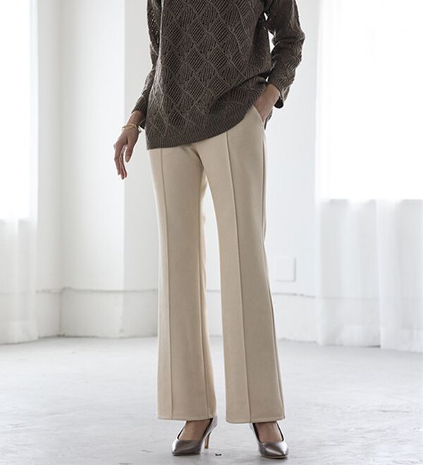BELLUNA（ベルーナ）の「ストレッチスエード調美脚パンツ（フルレングスパンツ）」｜詳細画像