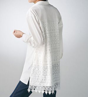 BELLUNA（ベルーナ）の「背中美人バックレースデザインシャツチュニック（シャツ）」｜詳細画像