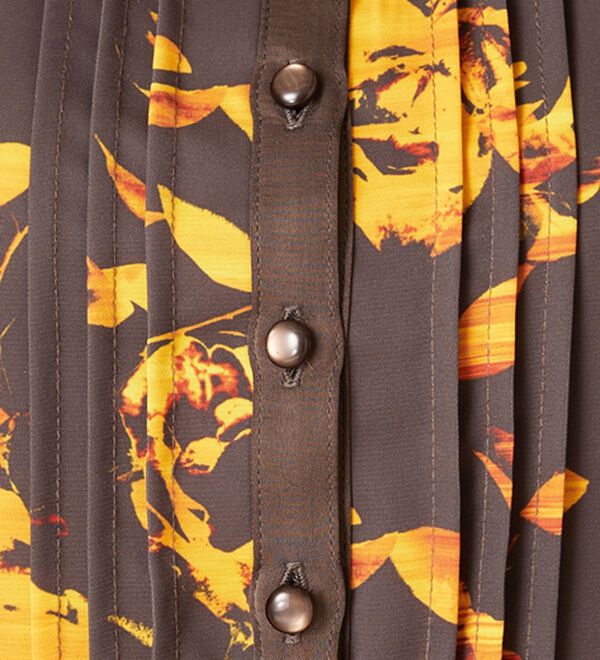 BELLUNA（ベルーナ）の「ビンテージ柄ピンタック使いワンピース（その他ワンピース）」｜詳細画像