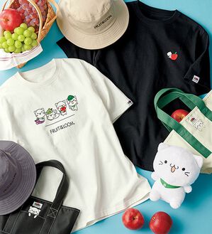 BELLUNA（ベルーナ）の「＜べるーにゃ&times;フルーツオブザルーム＞綿１００％素材プリントＴシャツ（Tシャツ）」｜詳細画像