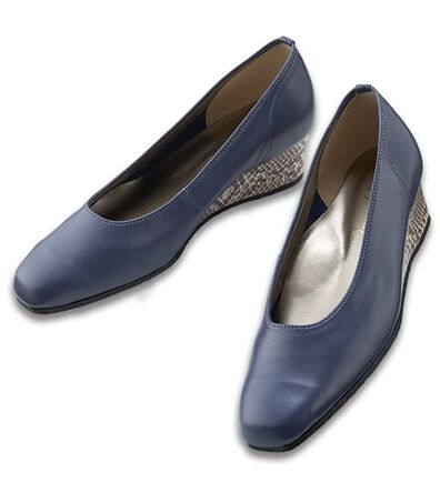 ルフラン（ルフラン）の「４Ｅ牛革お洒落ウェッジパンプス（パンプス）」