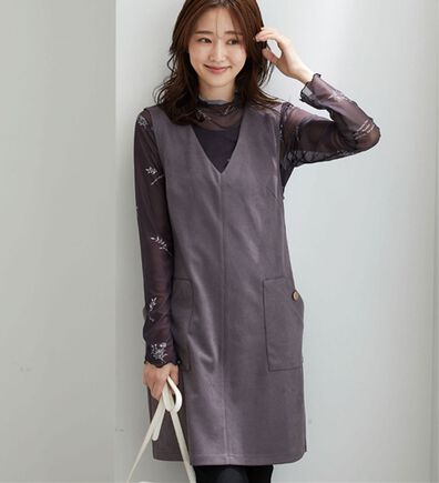 BELLUNA（ベルーナ）の「金ボタン使いスエード調ジャンパ―ドレス（ジャンパースカート）」