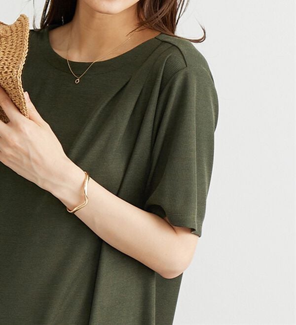 BELLUNA（ベルーナ）の「かのこ素材肩タックデザインワンピース（チュニック）」｜詳細画像