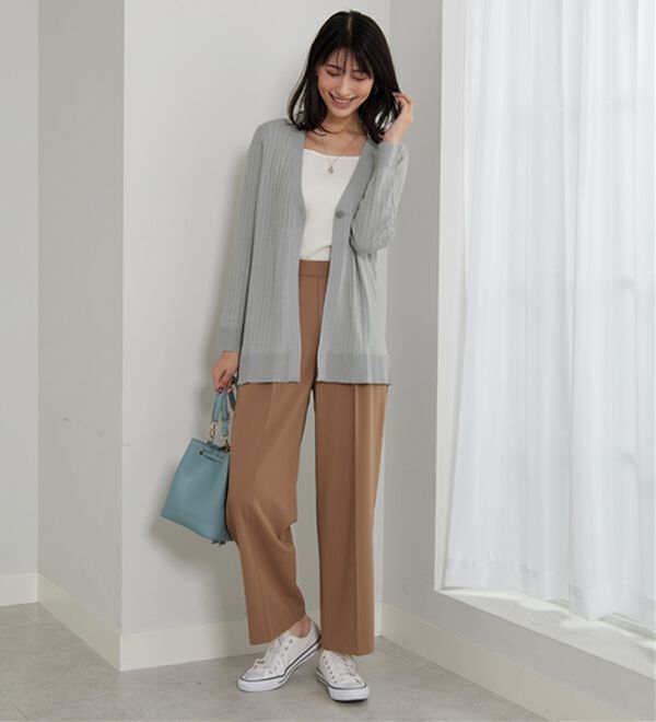 BELLUNA（ベルーナ）の「【店舗・ネット限定】リブ使いボタンデザインカーディガン（ニットカーディガン）」｜詳細画像