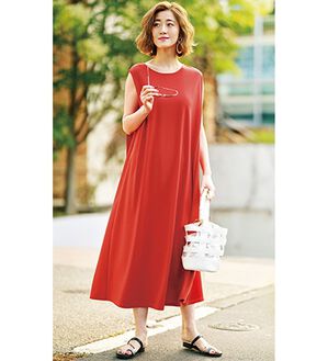 GeeRA（ジーラ）の「フレアーシルエットロングワンピース　ノースリーブ（その他ワンピース）」｜レッド