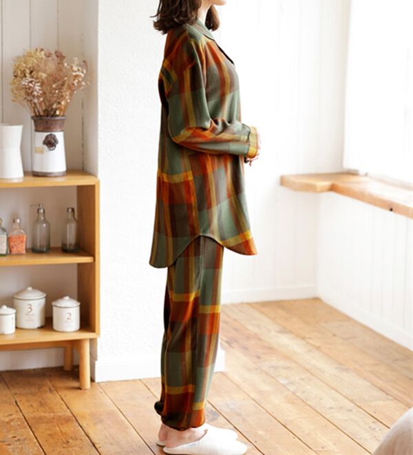 LAVIENNE（ラヴィエンヌ）の「綿１００％ふんわり暖か微起毛パジャマ（パジャマ・ルームウェア）」｜詳細画像