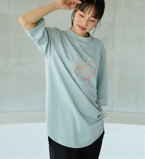 BELLUNA（ベルーナ）の「＜ＥＬＬＥ　Ａｃｔｉｖｅ＞多機能ロゴプリントチュニック（チュニック）」｜ミント