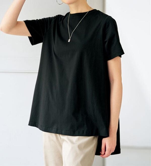 BELLUNA（ベルーナ）の「【汗ジミ対策】＜エアリーアイスコットン＞バック切替フレアーＴシャツ（Tシャツ）」｜黒