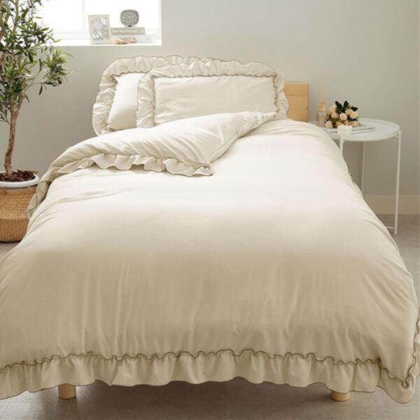 iellio（イエリオ）の「大人かわいいダブルフリル付布団カバーリング＜掛け布団カバー・ボックスシーツ・枕カバー・ずれにくい・オールシーズン・淡色＞（敷布団カバー・シーツ）」｜ベージュ