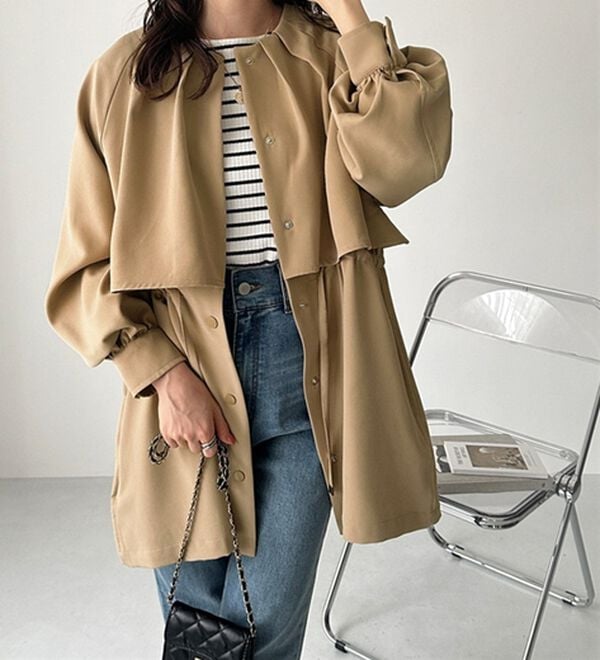 GeeRA（ジーラ）の「ケープデザインミドル丈マンパー（ブルゾン）」｜詳細画像