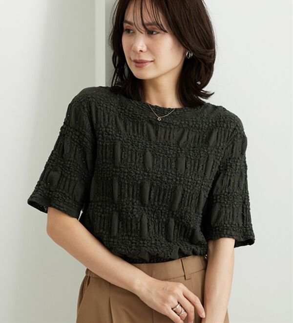 BELLUNA（ベルーナ）の「ストレッチレース調ハイネックプルオーバー（カットソー）」｜詳細画像