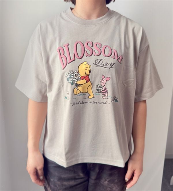 BELLUNA（ベルーナ）の「＜Disney＞【プー】発泡プリントボックスシルエットTシャツ（Tシャツ）」｜詳細画像