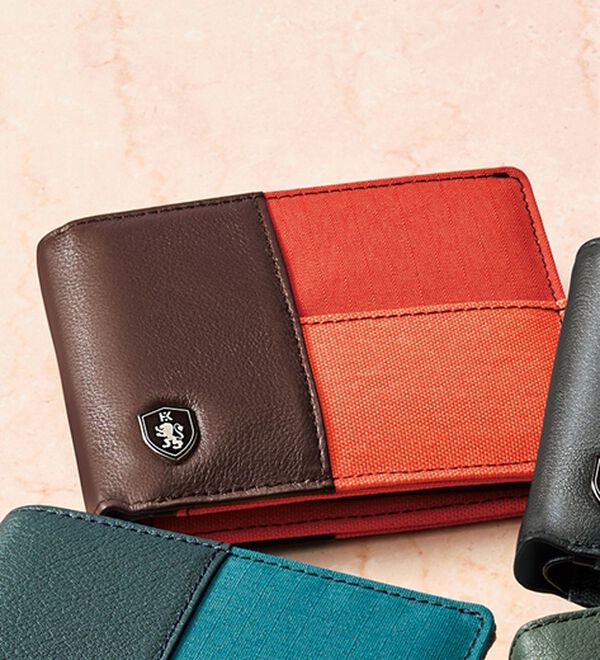 「＜ハートオブライオン＞レザーコンビ折り財布（メンズ財布・パスケース）」｜テラコッタ