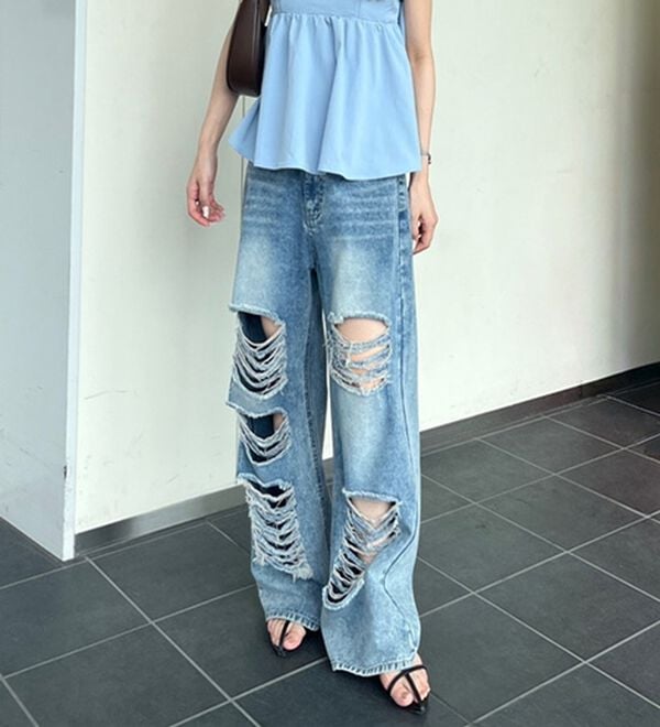 GeeRA（ジーラ）の「オリジナルパットダメージワイドデニム（ワイドパンツ・ガウチョ）」｜詳細画像