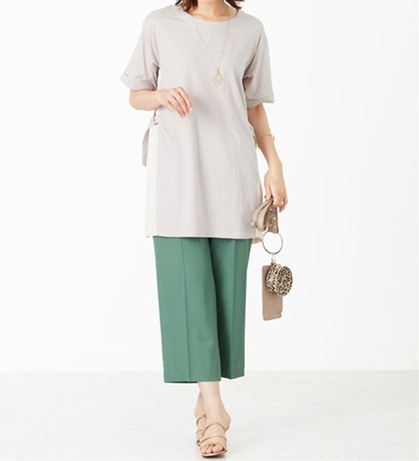 BELLUNA（ベルーナ）の「【店舗・ネット限定】ベルト使いサイドプリーツ切替チュニック（チュニック）」｜詳細画像