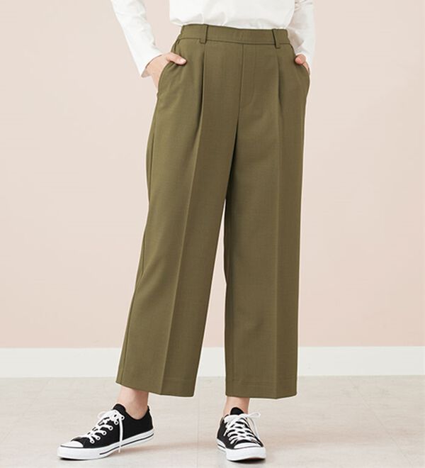 BELLUNA（ベルーナ）の「サラリ美脚見え！タック使いワイドパンツ（ワイドパンツ・ガウチョ）」｜カーキ