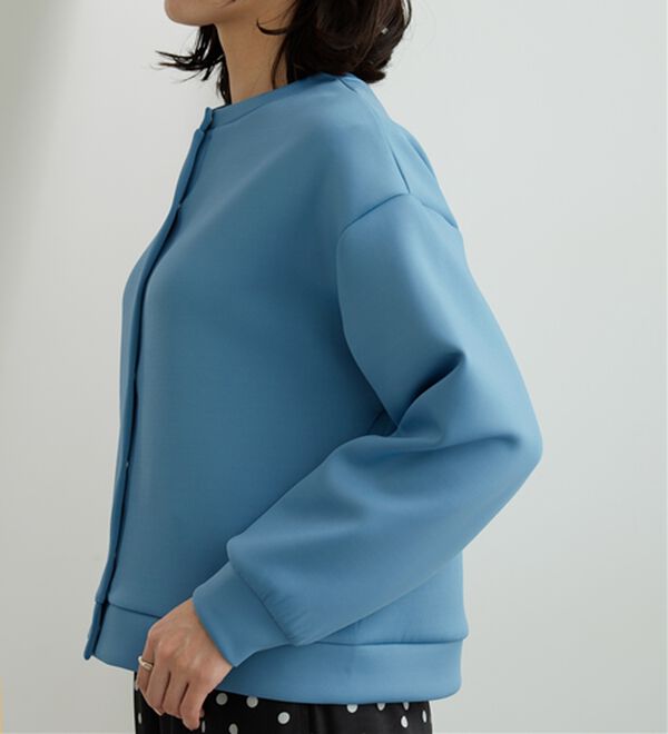 BELLUNA（ベルーナ）の「きれい見えスナップボタンカーディガン（ニットカーディガン）」｜詳細画像