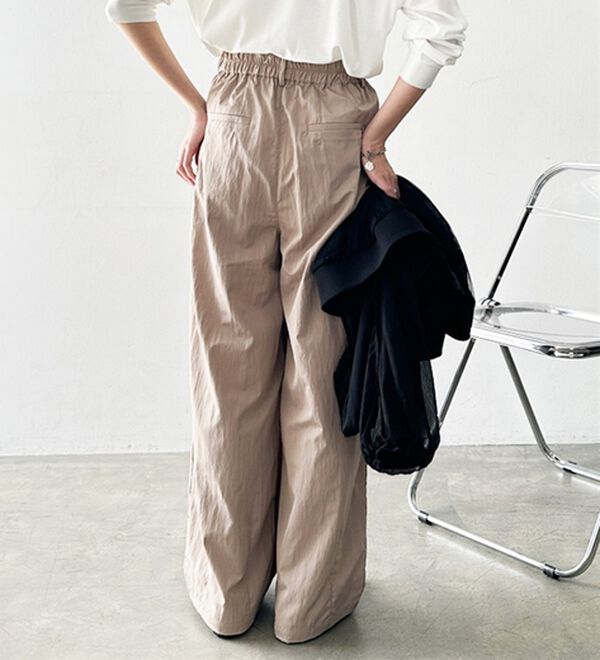 GeeRA（ジーラ）の「さらとろ素材が嬉しい！ダブルタックワイドパンツ（フルレングスパンツ）」｜詳細画像