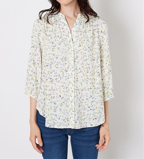 BELLUNA（ベルーナ）の「【接触冷感】レーヨン素材ギャザー使いプリントブラウス（ブラウス）」｜詳細画像