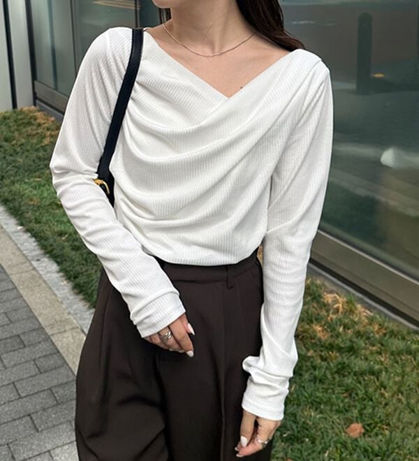 RANAN（ラナン）の「【春色追加】上品ドレープリブロングＴシャツ（カットソー）」｜詳細画像