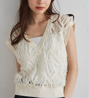 RANAN（ラナン）の「【前後２ＷＡＹ】シアー刺しゅうベスト（ベスト）」｜オフホワイト
