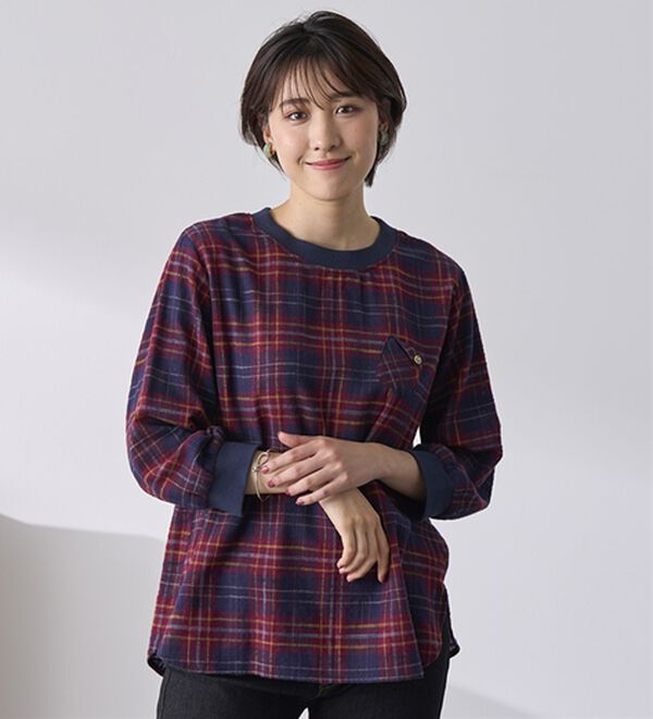 BELLUNA（ベルーナ）の「スラブ素材リブ使いブラウス（ブラウス）」｜詳細画像