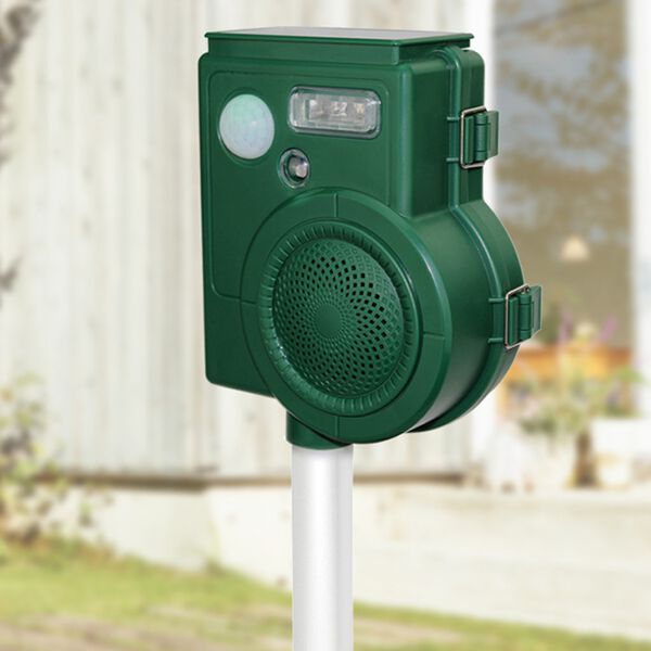 「ソーラー充電式　害鳥害獣撃退器（その他日用品）」｜詳細画像