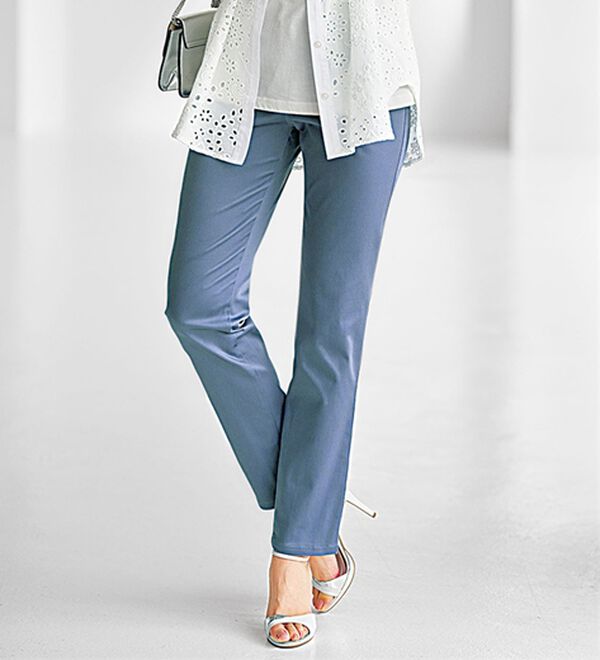 サラリ速乾！綿サテンストレッチカラーパンツ - ベルーナ【公式】