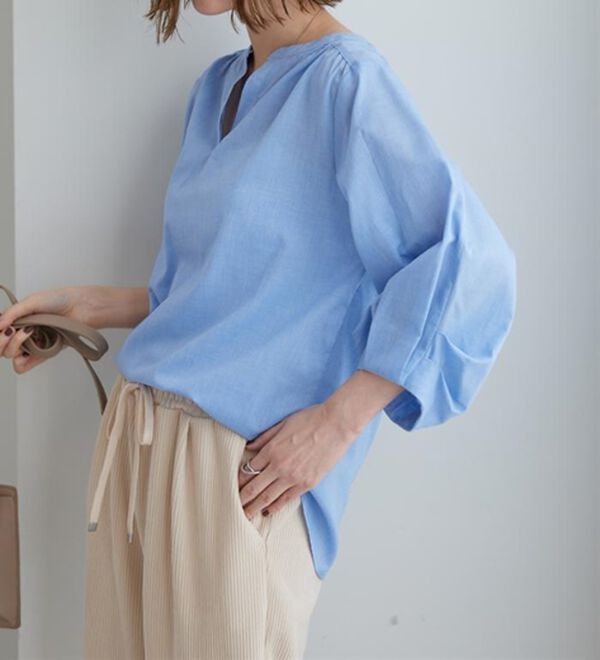BELLUNA（ベルーナ）の「杢調素材袖タックデザインブラウス（ブラウス）」｜詳細画像