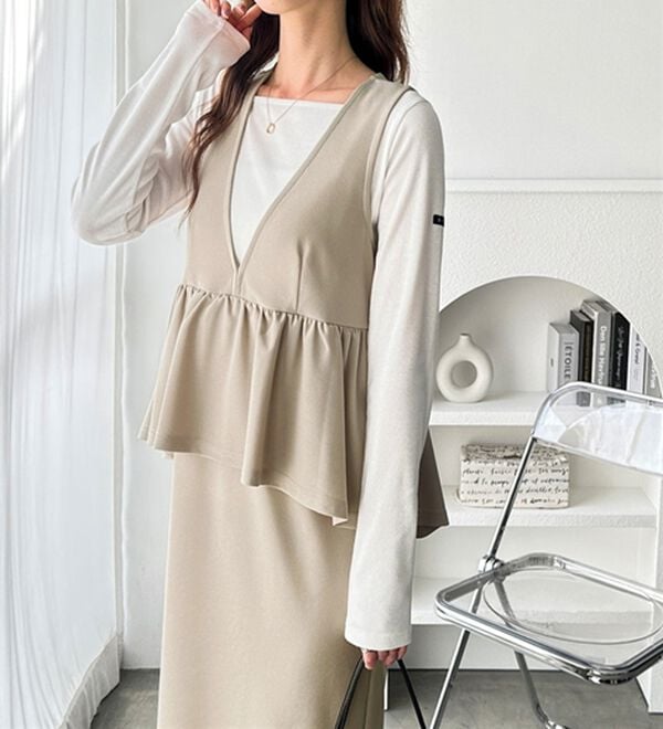 GeeRA（ジーラ）の「楽ちん！ペプラムジャンパースカート（ジャンパースカート）」｜詳細画像