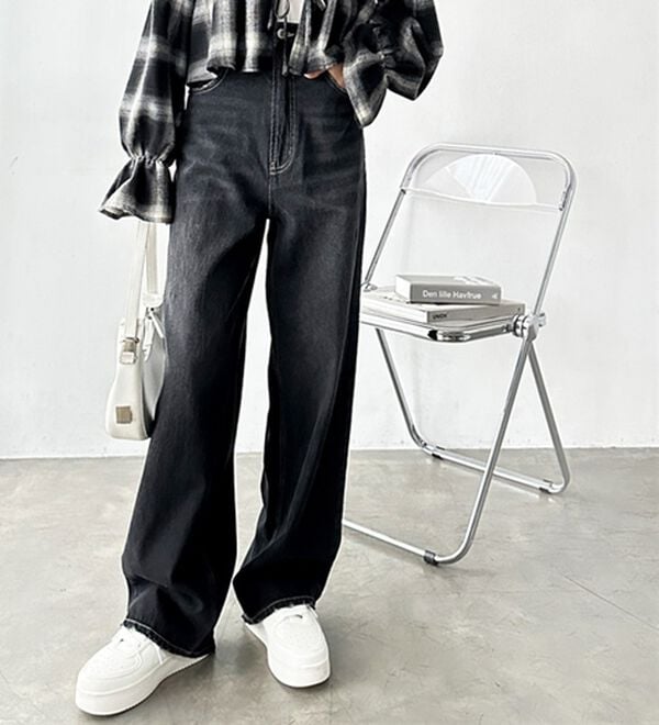 GeeRA（ジーラ）の「ハイウエストストレートデニム（ワイドパンツ・ガウチョ）」｜詳細画像