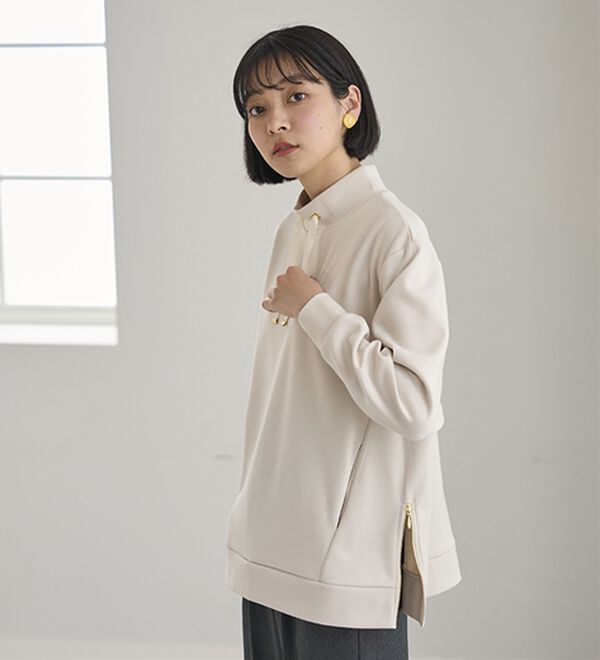 BELLUNA（ベルーナ）の「サイドジップスタンド衿プルオーバー（カットソー）」｜詳細画像