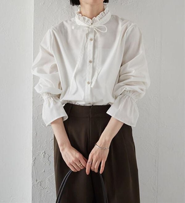 RANAN（ラナン）の「プチフリルリボン付きブラウス（ブラウス）」｜詳細画像