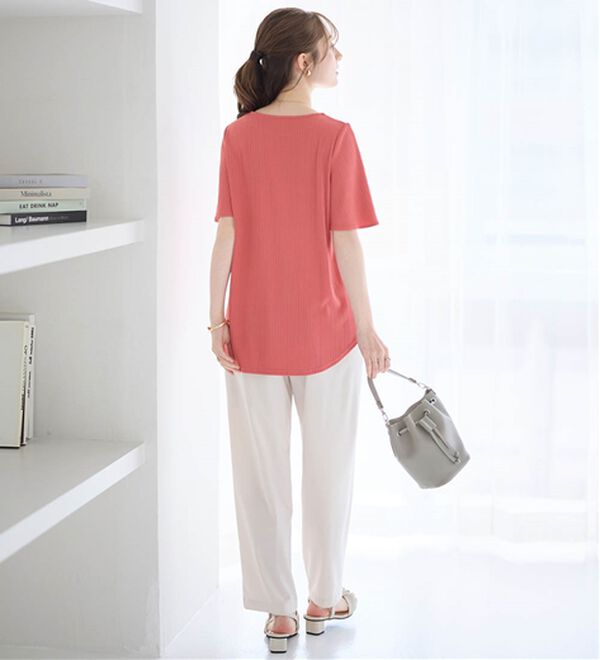 alotta（アロッタ）の「【4つの機能付】ひんやりチューリップ袖ブラウスTシャツ（カットソー）」｜詳細画像