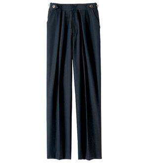 BELLUNA（ベルーナ）の「ボタン使いウエスト調節テーパードパンツ（テーパードパンツ）」｜黒