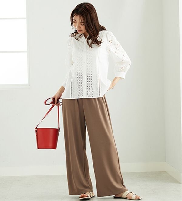 BELLUNA（ベルーナ）の「花柄レース切替デザインブラウス（ブラウス）」｜詳細画像