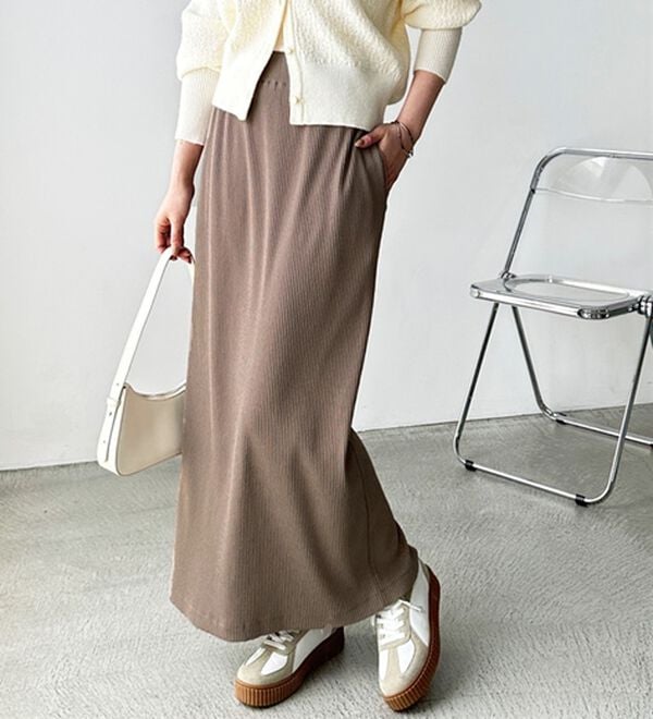 GeeRA（ジーラ）の「【着回し力◎】楽ちんすっきり見え！リブロングスカート（ロングスカート）」｜詳細画像